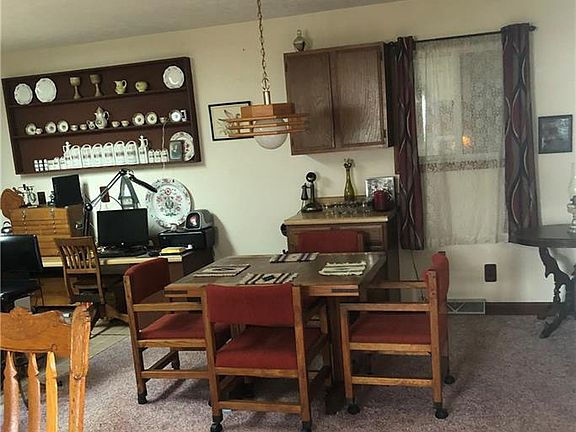 5th image of 111 Harry St