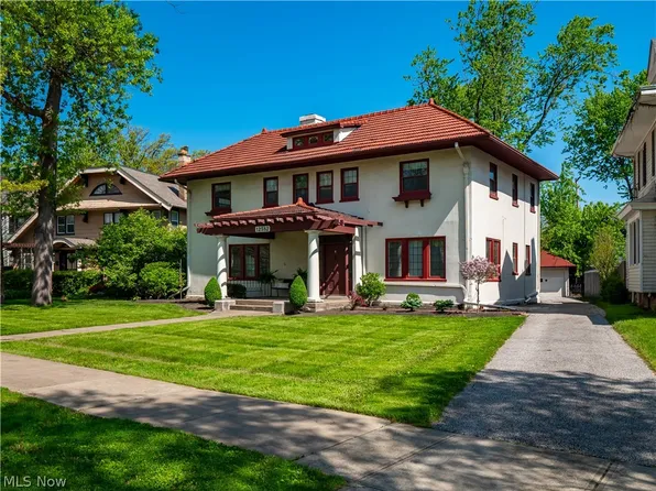 12582 Clifton Blvd, Lakewood, OH 44107