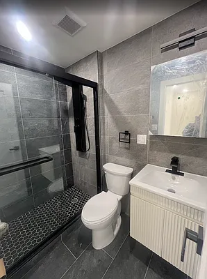 Bathroom, photo 1