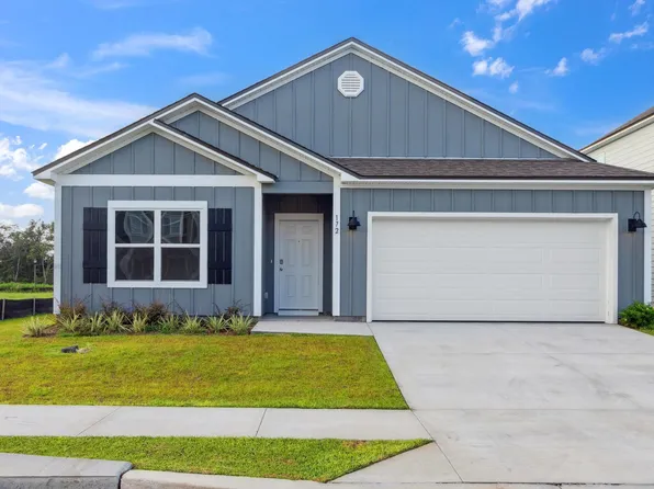 172 Needle Thrush Cir, Crawfordville, FL 32327