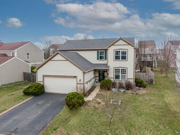 1988 Lily Ln, Round Lake, IL 60073