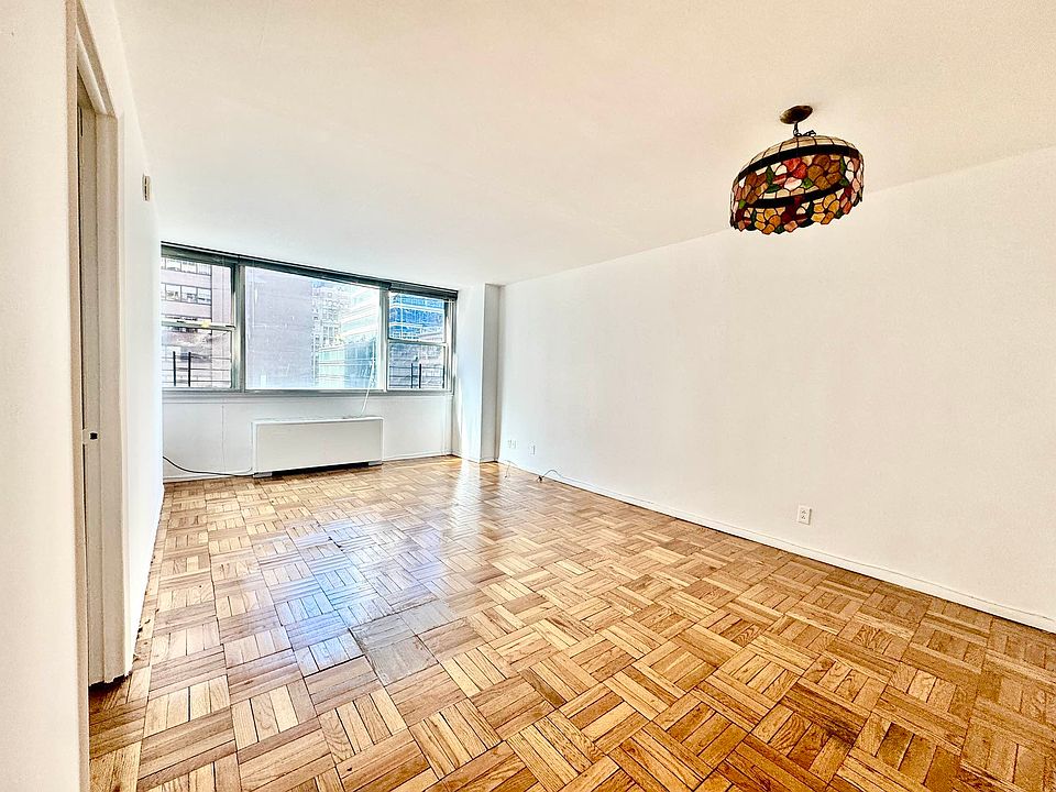 1st image of 200 E 58th St APT 6F