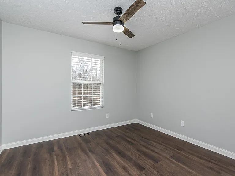 3853 Boston Rd — Photo 24