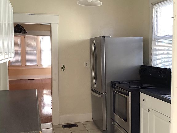 2nd image of 132 8th Ave N APT 1
