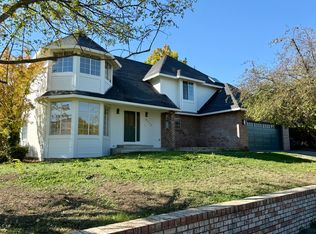 3112 Westminster Dr, Medford, OR 97504