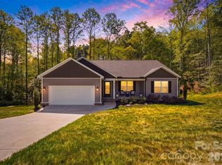 5693 Silver Bell Ln, Granite Falls, NC 28630