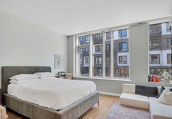 2nd image of 881 Lexington Ave APT 401