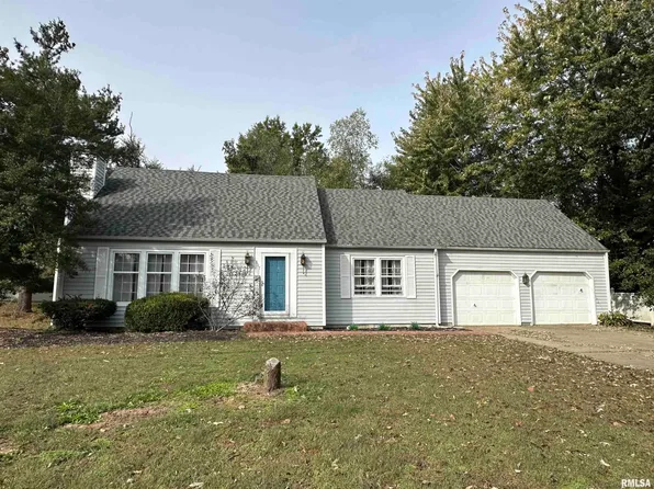 1307 Charles Ave, Carterville, IL 62918