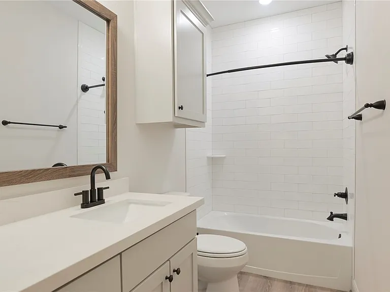 1508 Echols St — Photo 9