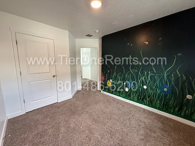 936 E Hercules Ct — Photo 9