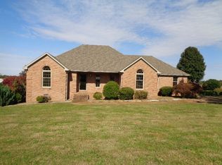 104 Francis Ln, Cadiz, KY 42211