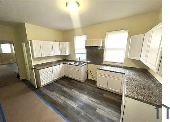 1233 W 71st Pl — Photo 20