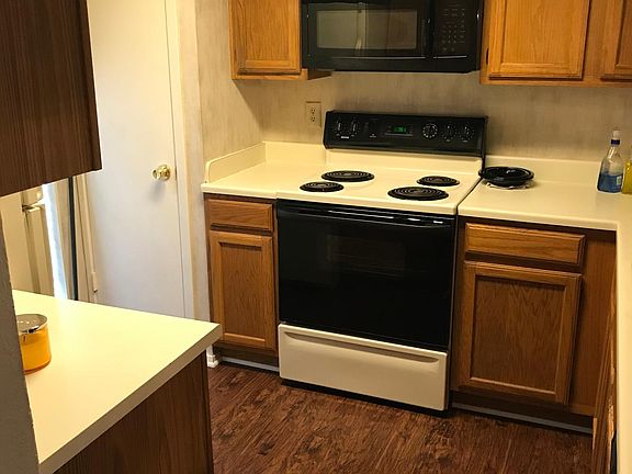 4th image of 212 Samuel Blvd APT 1