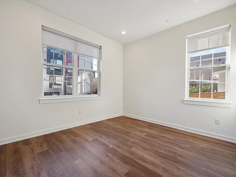 Aston Lofts — Photo 29