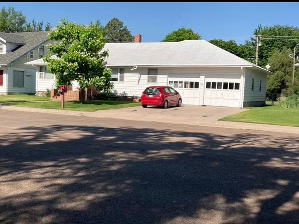 741 Adams Ave, Akron, CO 80720
