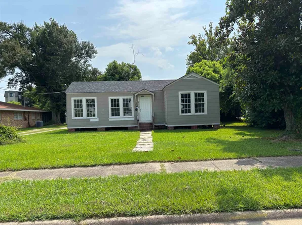 2213 Ernest St, Lake Charles, LA 70601