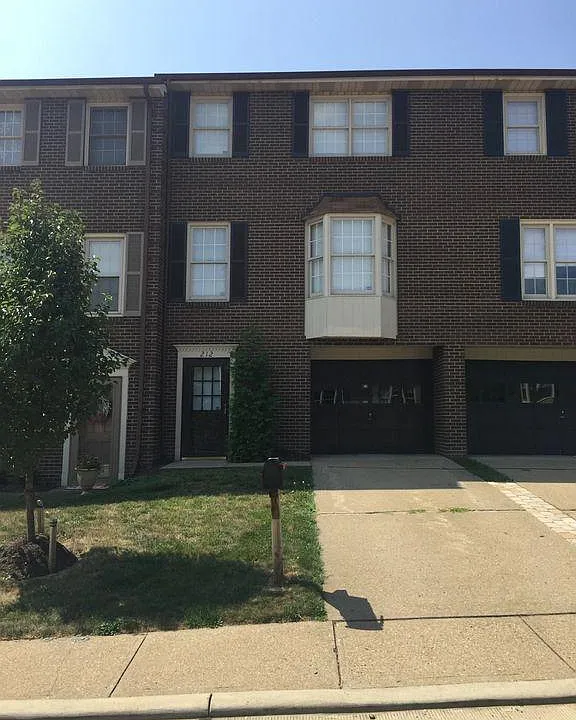 212 London Towne Dr