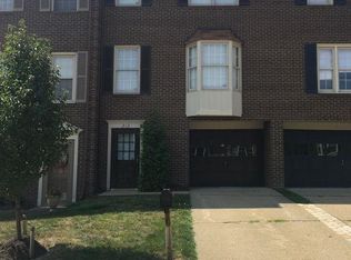 212 London Towne Dr, Pittsburgh, PA 15226