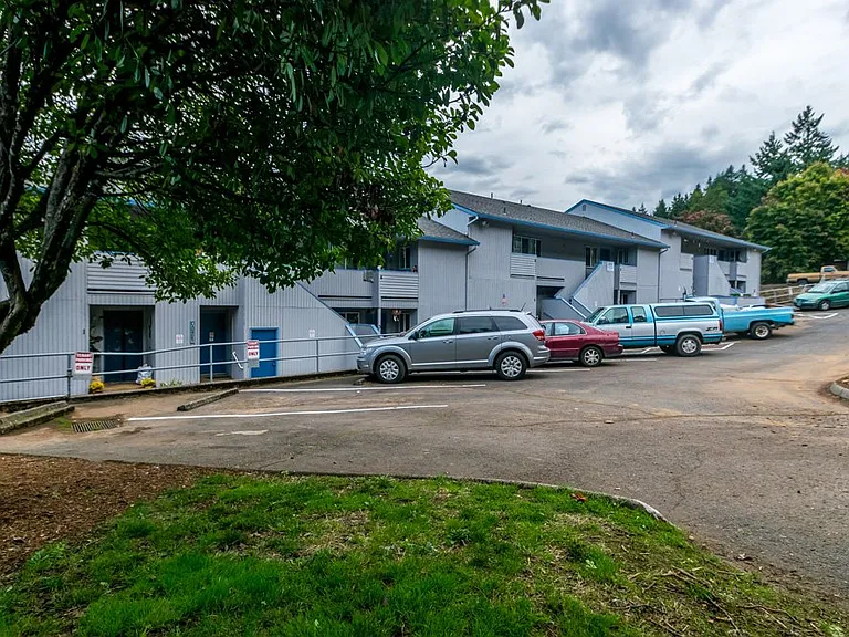 40 SW Wasco St #40 — Photo 4