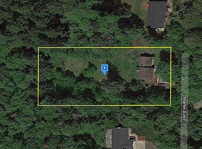 1st image of 2364 Martin Ave E