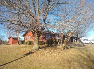 593 Wadkins Rd, Waldron, AR 72958