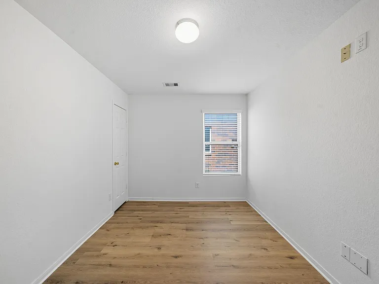 14730 Fir Knoll Way — Photo 27