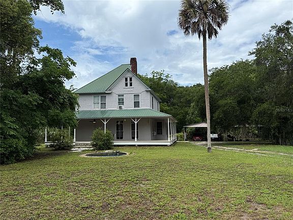 3rd image of 110 N Volusia Ave
