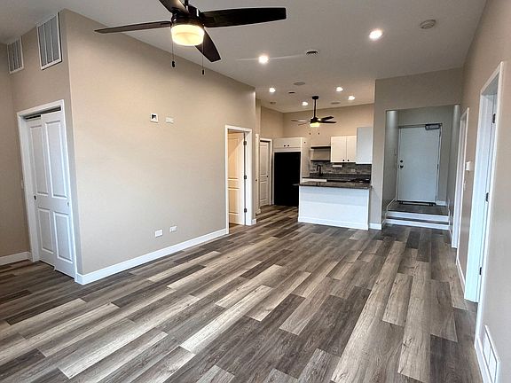 2nd image of 4809 W 103rd St #1R