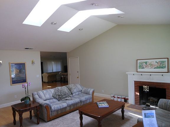 2nd image of 14770 Bronson Ave