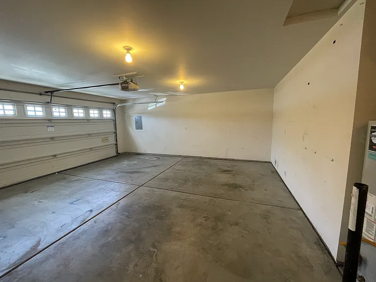 1572 E Locust View Ln — Photo 17