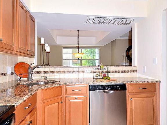2nd image of 5716 Chapman Mill Dr #1517
