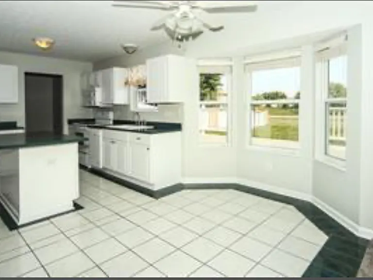 6271 Kelsey Dr — Photo 9