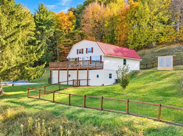9907 Fortune Ridge Rd, Bent Mountain, VA 24059