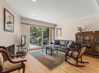 2028 W 3rd Ave #201, Vancouver, BC V6J1L5