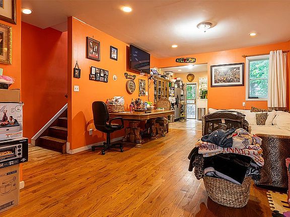 3rd image of 104-12 164th St