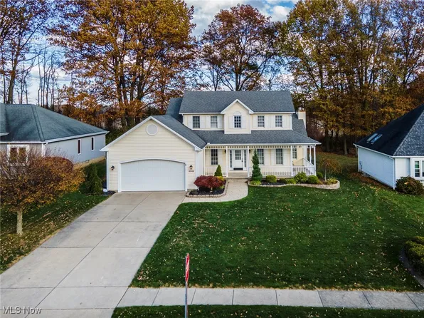 5345 Sycamore Hill Dr, New Middletown, OH 44442