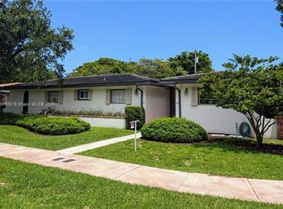 856 Benevento Ave #1, Miami, FL 33146