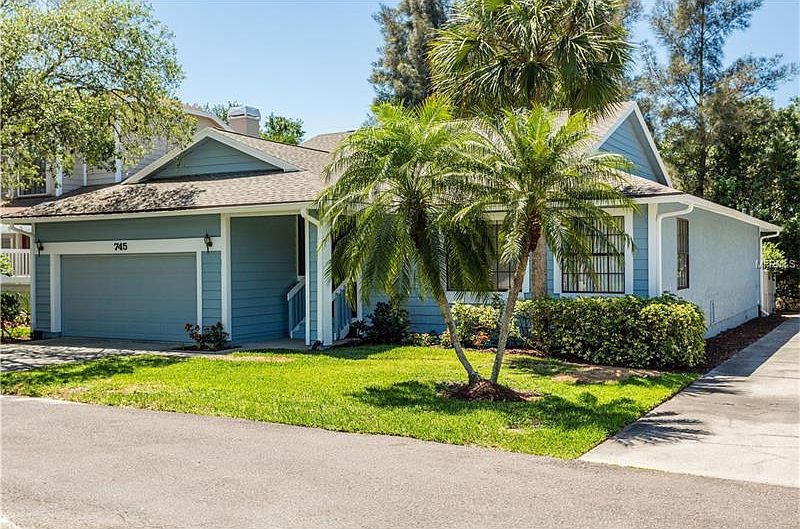 1st image of 745 Captiva Ct NE