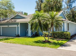 745 Captiva Ct NE, Saint Petersburg, FL 33702