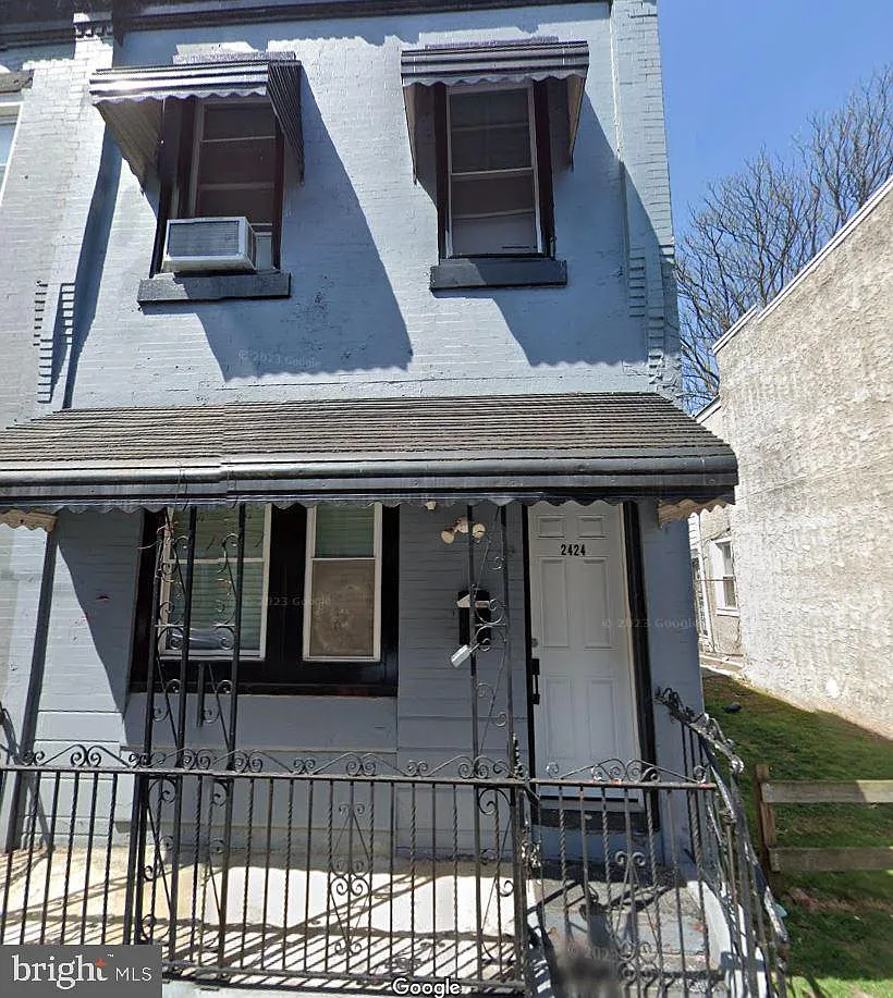 2424 N Gratz St photo 1