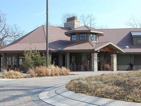 Three Rivers "Silverwood" park across the street.  Lots of trails and activite