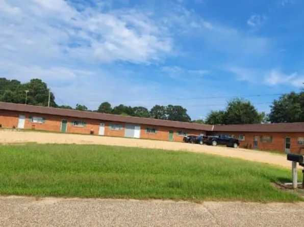 1136 Berry St, Prentiss, MS 39474