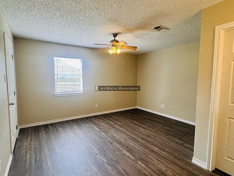 6824 Camden Ln #3 — Photo 8
