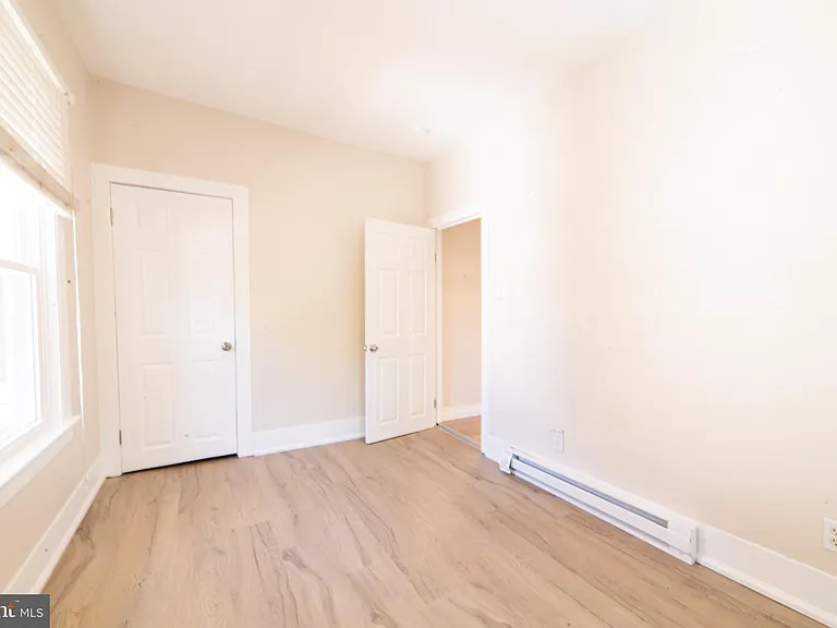 730 E Montrose St #2 — Photo 7