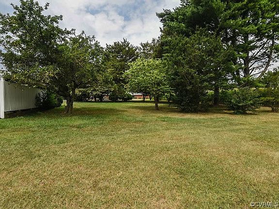 3rd image of 145 Peach Grove Ln