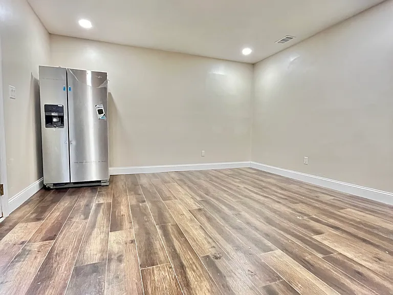 Community Dr — Photo 4