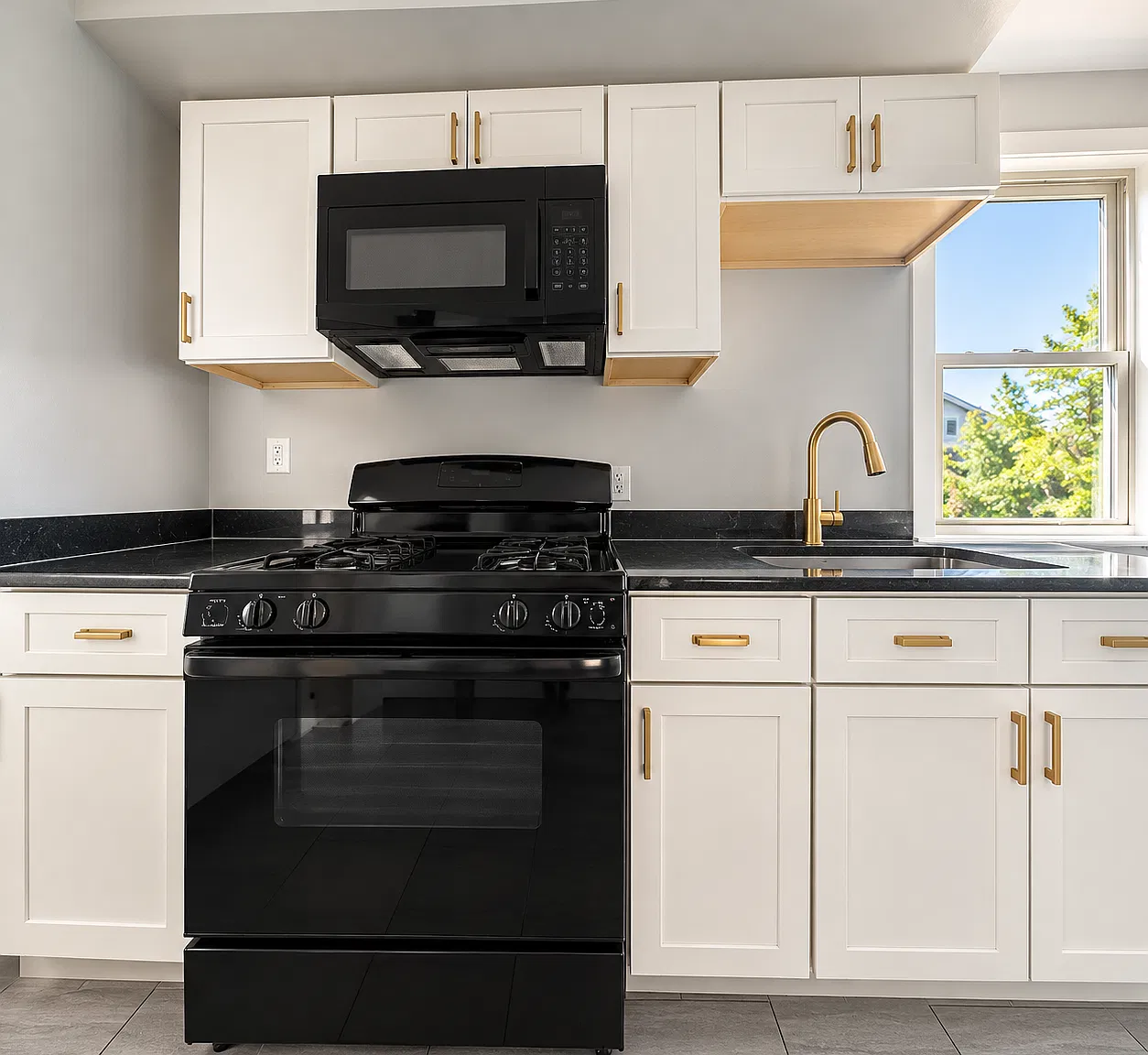 3 bed, $1,445 — Photo 2