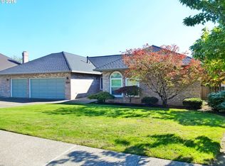 15098 SW Cabernet Dr, Tigard, OR 97224
