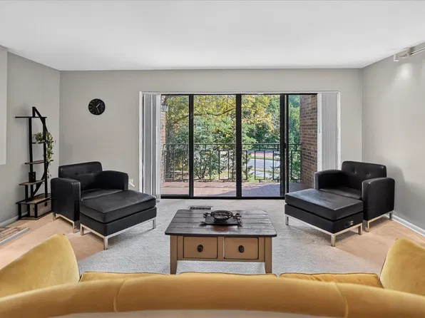 6302 Mineral Point Rd Unit 201, Madison, WI 53705