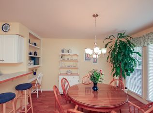 21817 Stonington Sq, Sterling, VA 20164